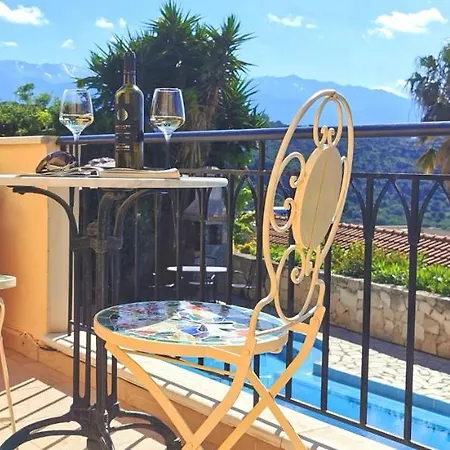 Villa Koumos - Crete Holidays With Pool And Views *